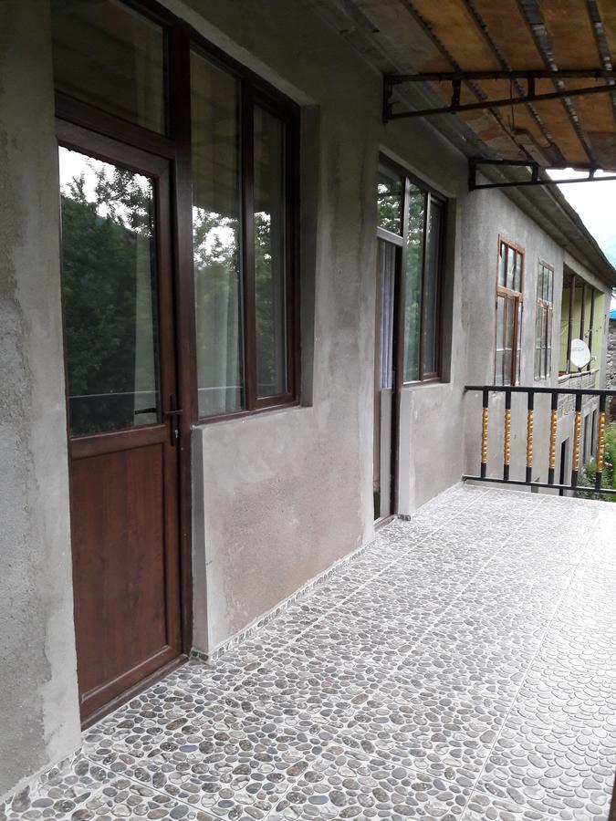 Guest House Adelina Mestia Buitenkant foto