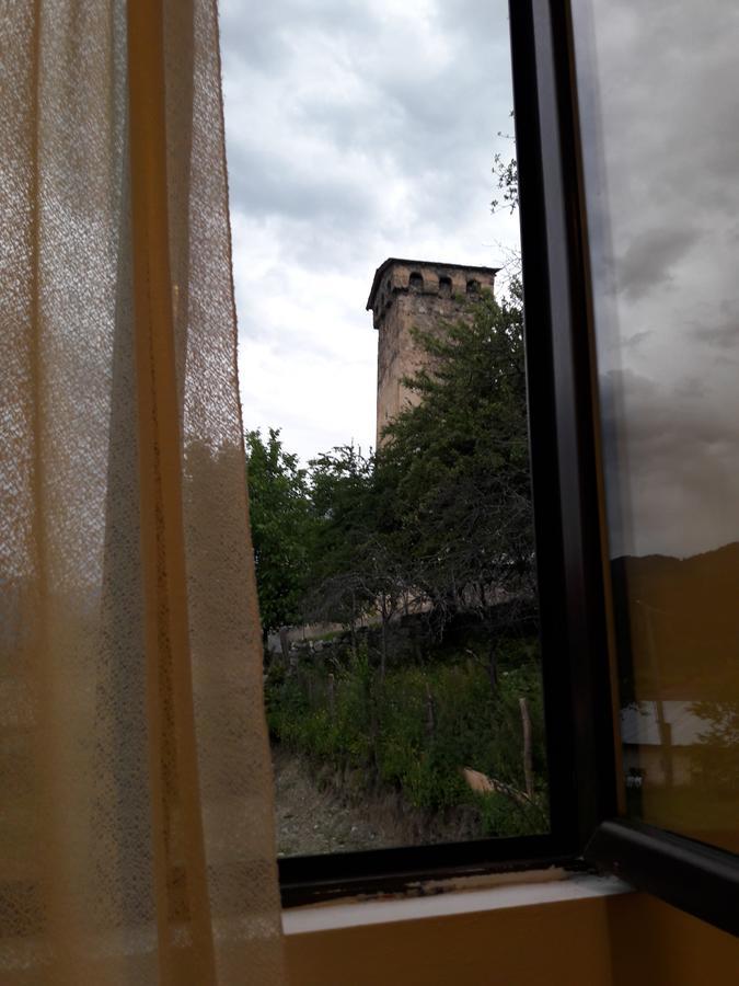 Guest House Adelina Mestia Buitenkant foto