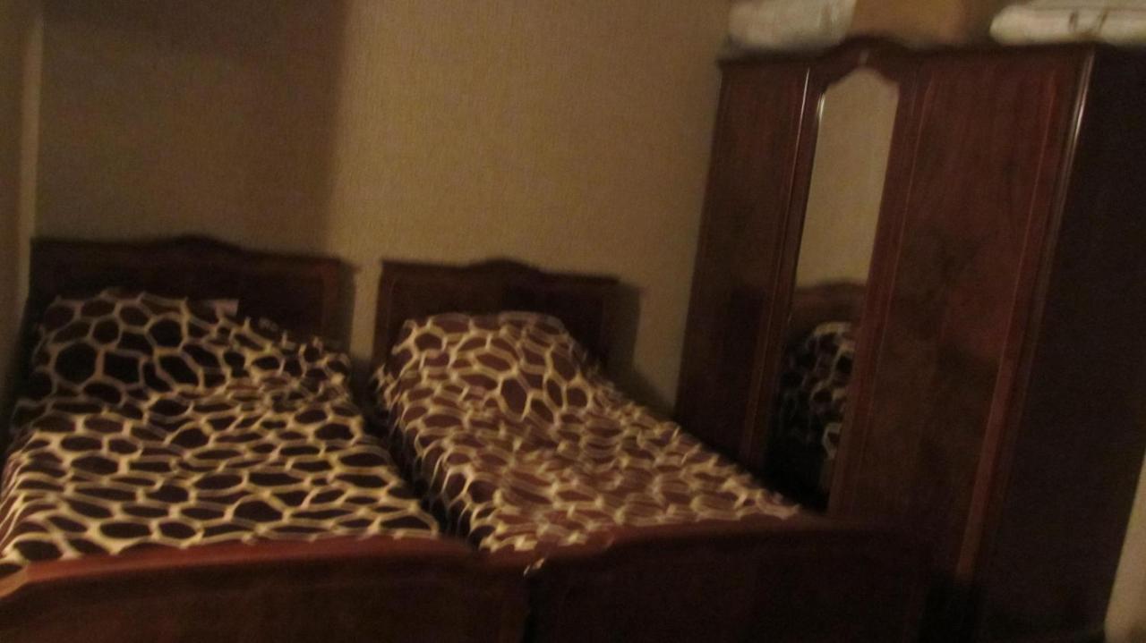 Guest House Adelina Mestia Buitenkant foto